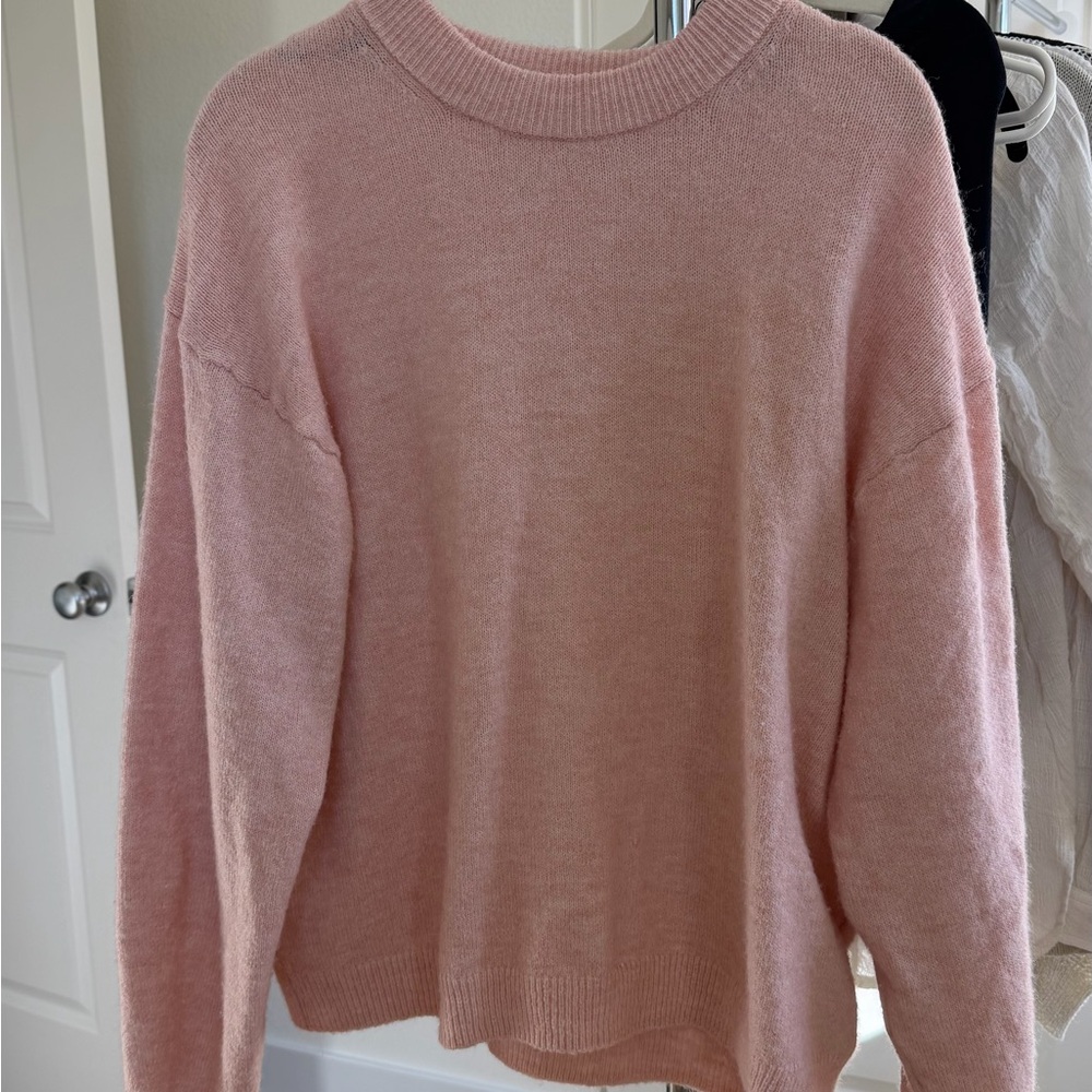H&M Soft Pink Crew Neck Sweater